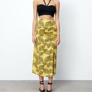 NWT - Zara Linen Blend Leaf Print Skirt (Small)